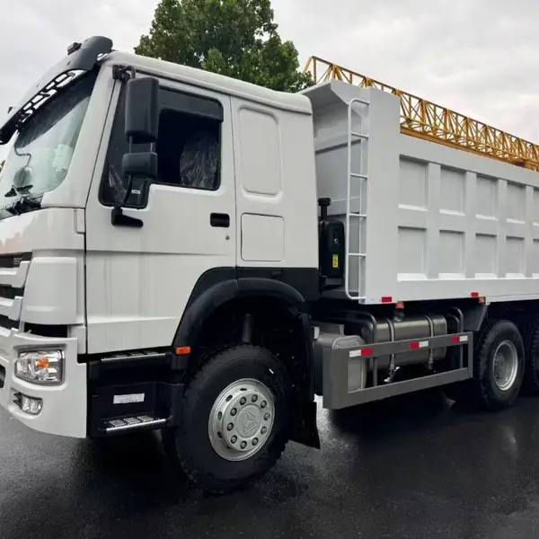 重汽371马力豪沃出口车