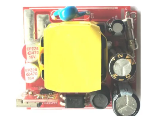 ETA8056 ,钰泰携“小绿点PD20W”全协议方案而来,仅硬币大小