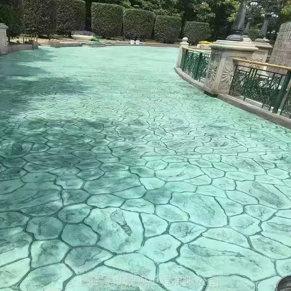 山东泰安压模模具购买渠道电话 耐磨水泥压花路面材料及做法须知