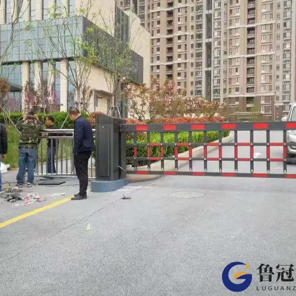 新沂市小区起落杆门卫升降杆栅栏道闸安装高速口收费栏杆机-优惠价格