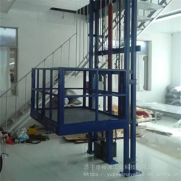 仓库厂房上下料液压货梯 导轨式升降机 液压升降作业平台货物提升机