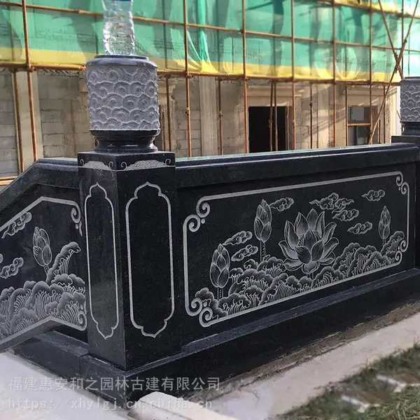 深雕石雕花盆 墙栏杆 芝麻白护栏 草白玉石栏杆制造厂