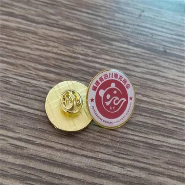 金属徽章定做彩虹旗型胸针铁质蝴蝶扣烤漆徽章服装领针 lapel pin