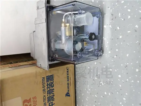 �ձ��ն�����AC0102����ѹ����