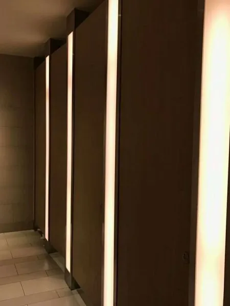 郑州地区卫生间隔断板-河南卫生间隔断装修装饰