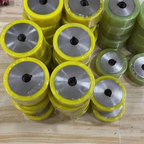 洪扬 聚氨酯脚轮 聚氨酯摩擦轮 输送线用聚氨酯传动轮 可定制