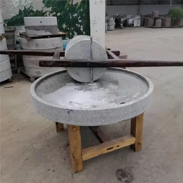 单辊双辊石碾子图片 商用型电动花岗岩石石碾子 电动型石碾机