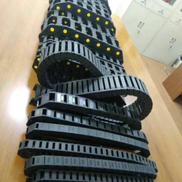豪迈南兴比雅斯CNC加工中心 电子锯拖链