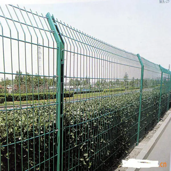 工厂价双边护栏网 护栏网厂家报价 框架护栏网制作厂家