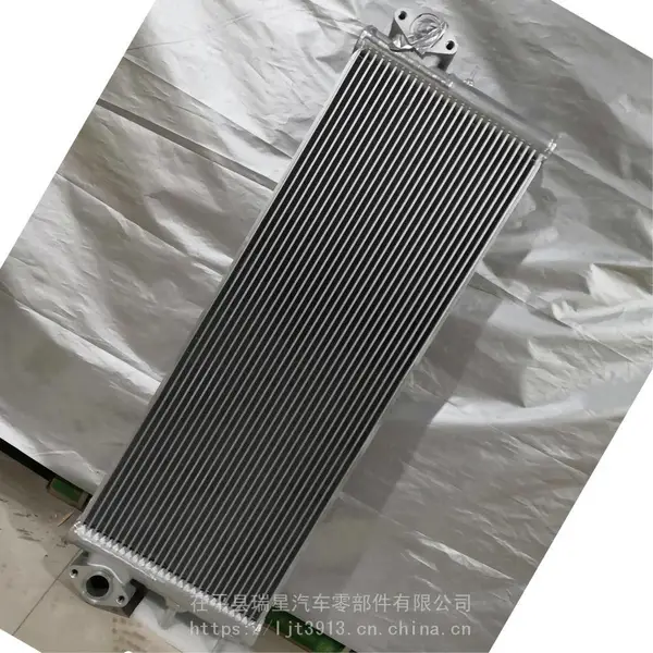 瑞星汽配定制推土机挖掘机钣翅式水箱160-8 200-8 21K-03-72140