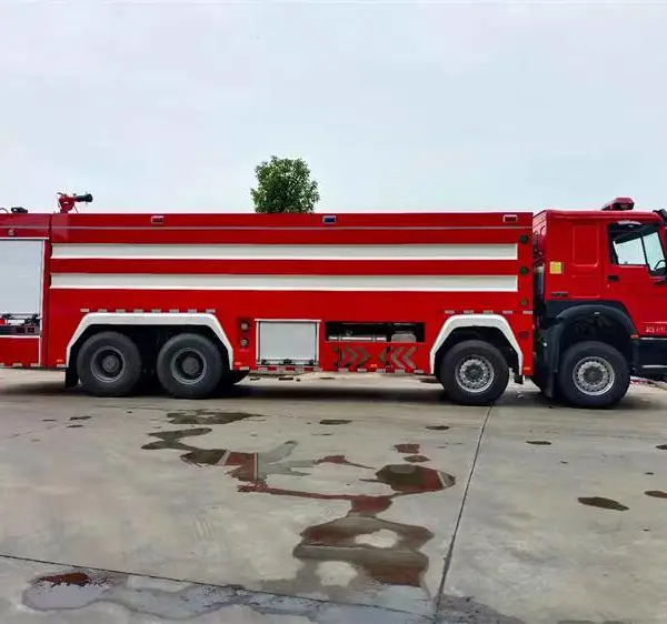 凯马森林消防车价格 喷水式消防车 小型乡镇消防车