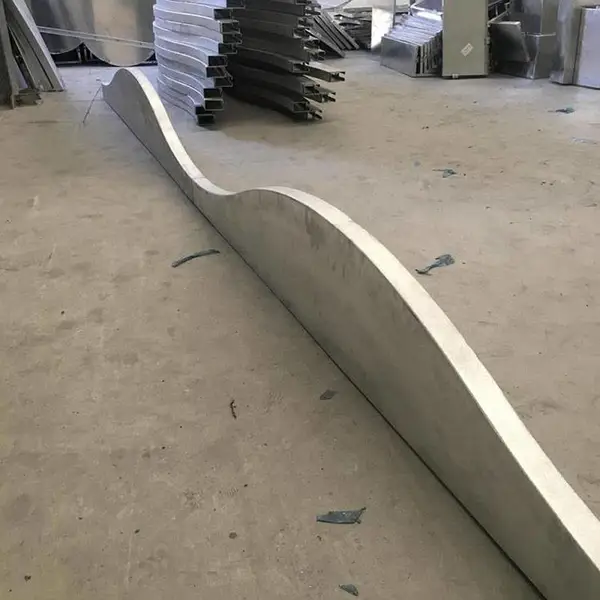 粤艺佰波浪型弧形铝方通 2.5厚焊接弧形铝格栅吊顶