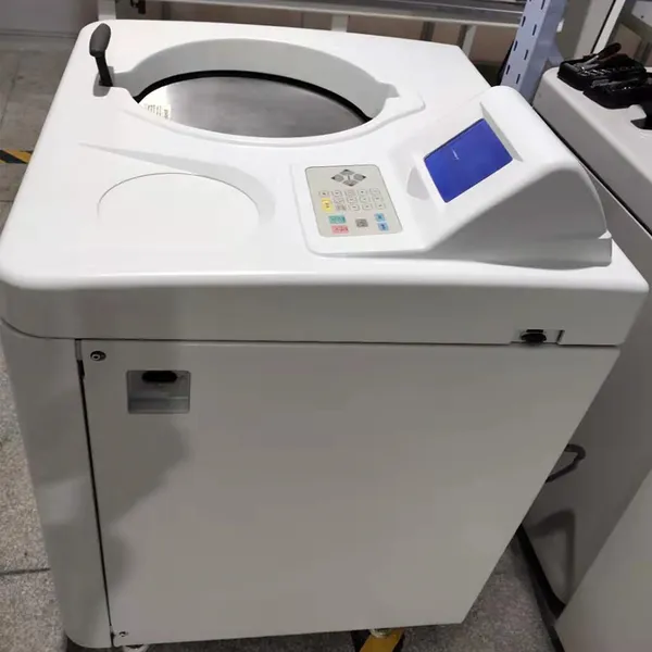 二手日立CP100NX离心机_水平转头超速离心机_生物离心机九成新