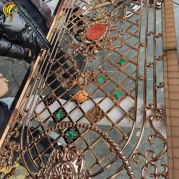 屏风大厂 铜材质家装金色豪华隔断玄关图片 新特