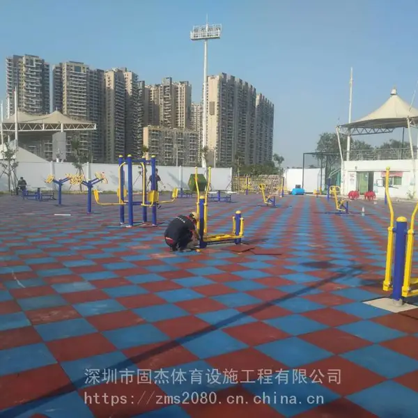 休闲健身路径安全地垫材料供应健身场地铺装施工
