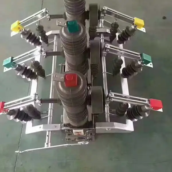 FZN25-12/630A-20kA(无熔断保护)户内外高压真空负荷开关