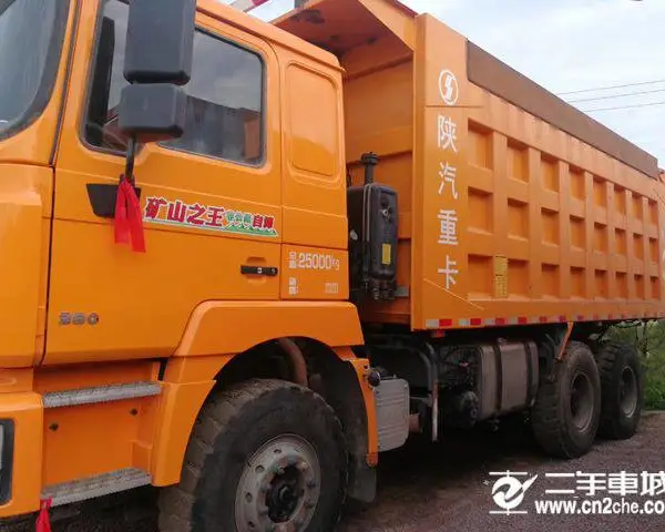 出售陕汽德龙后八轮工程自卸车380马力5.8米大箱