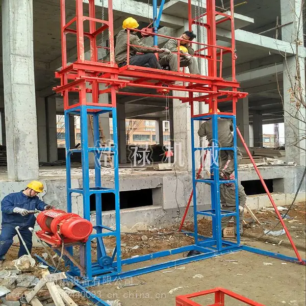 楼房施工升降机导轨架 建筑工地用龙门架 工程货用升降机基础尺寸