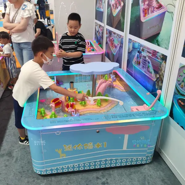 迷你嬉水乐堡室内儿童乐园益智水科学玩水设备儿童乐园引流