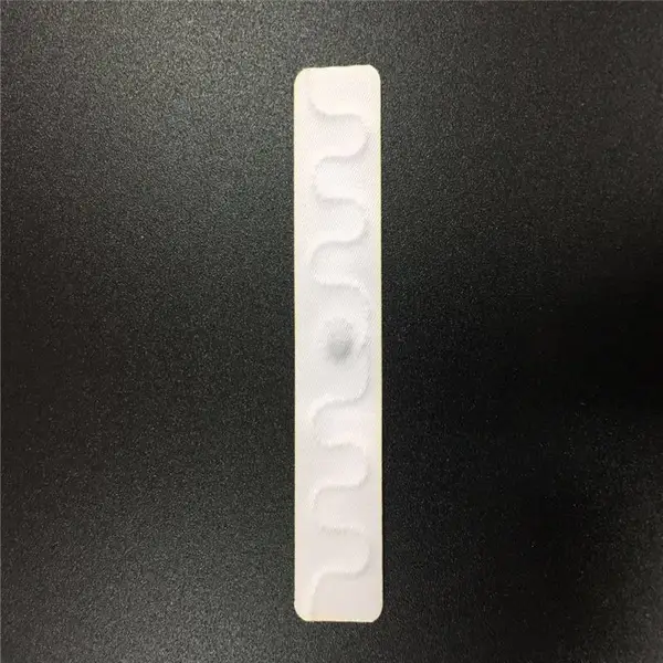 RFID超高频柔性洗衣标签 无纺布材质标签酒店布草远距离读取标签