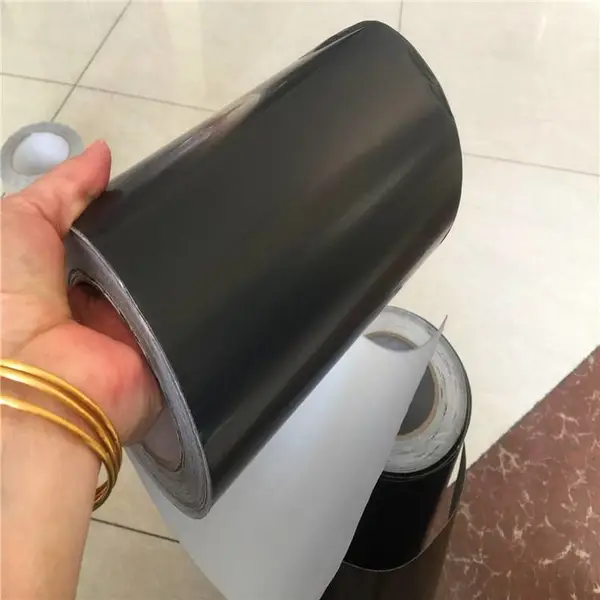 工业用铝箔胶带 保温管固定胶带 防火防潮银白色铝箔胶带 一、构成及特点:以铝箔为基材,涂丙烯酸型或