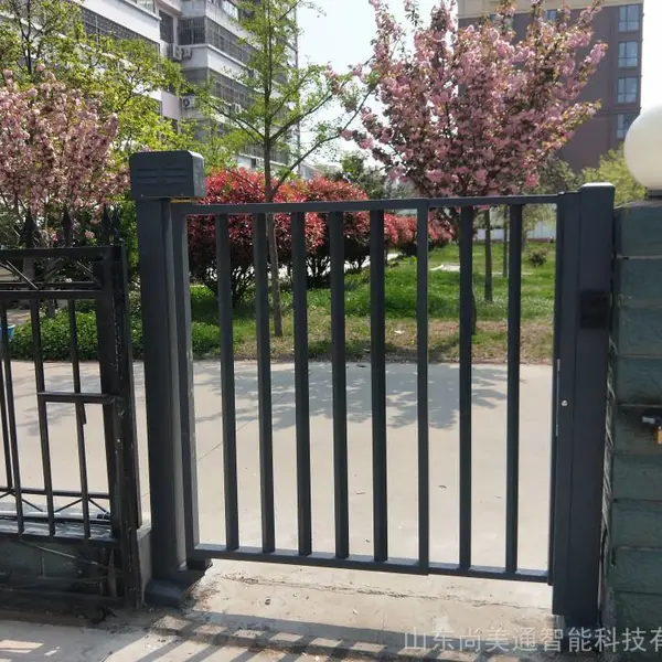 费县段滑门 临沂摆折门 平邑电动门伸缩门 实用型遥控