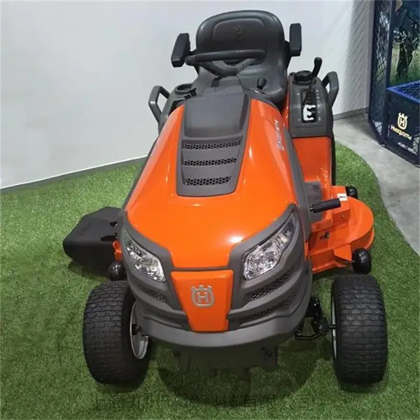 Husqvarna富世华TC342后排草坪车乘坐式高尔夫球场剪草车