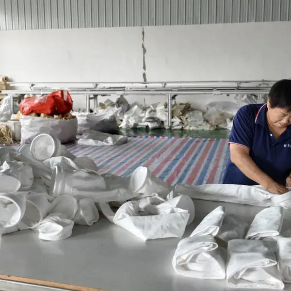 【鑫泉环保材料】耐高温PTFE除尘滤袋 化工厂烟气治理 防结露覆膜处理 220度耐温