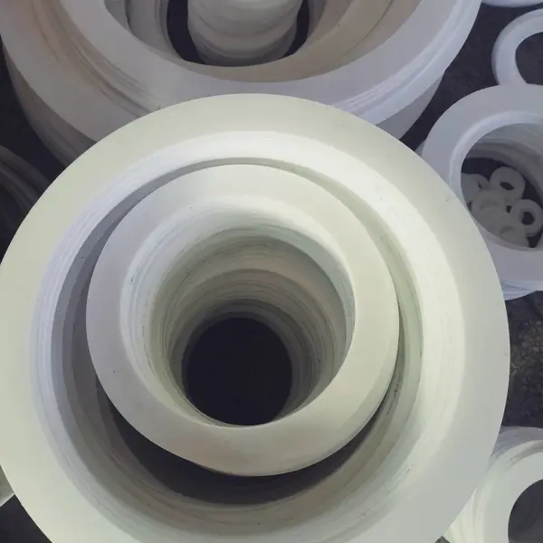 �ķ���Ƭ���ӹ�PTFE�ܷ��Ƭ�����ķ���Ƭ�Ǳ���������ӹ���׵�