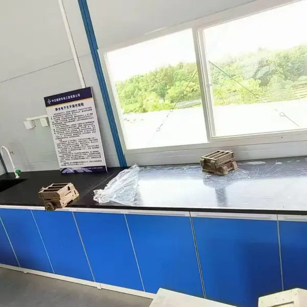 实验室家具定制厂家,山东潍坊本地实验台批量定做,医疗药企专用全钢操作台