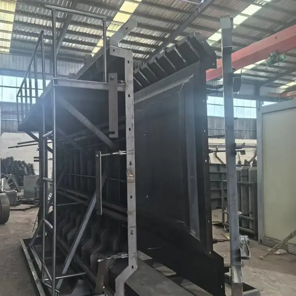 邯郸混凝土围墙板模具含滑道 变电站 插板式水泥 围墙模具 加工 厂家