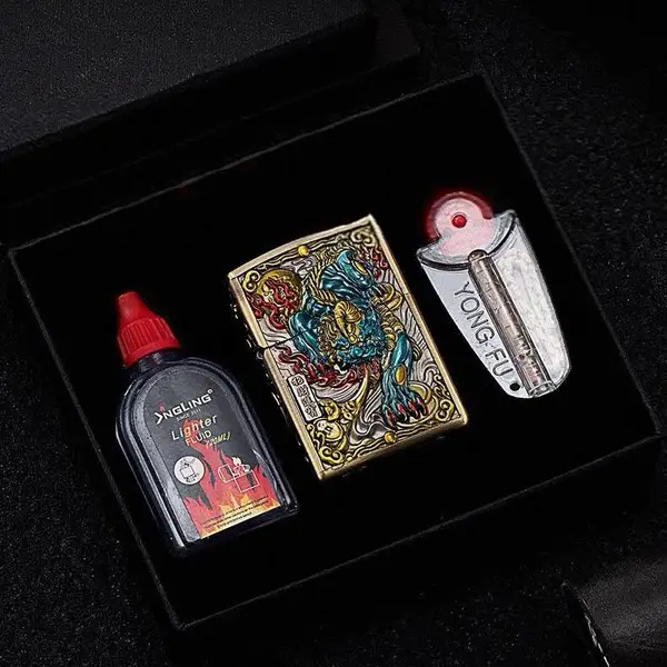 精亮NGLING重壳盔甲煤油打火机送礼四件套礼品文创打火机可定制广告复古浮雕