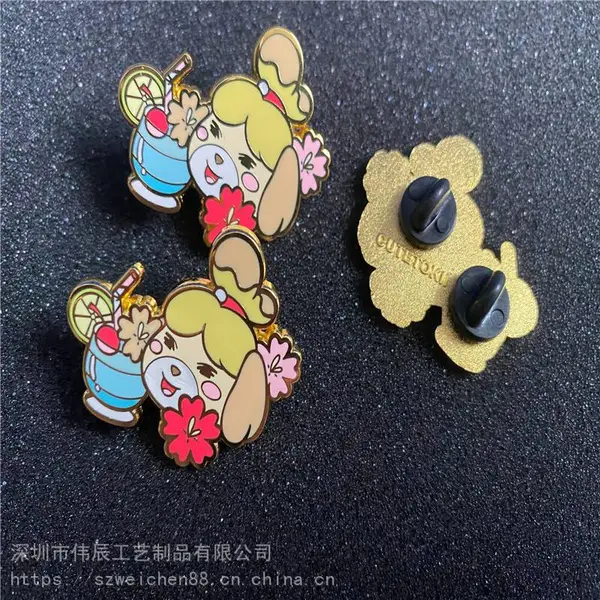 伟辰13年卡通配饰徽章定制订做可爱动漫公仔珐琅胸针优质供应商