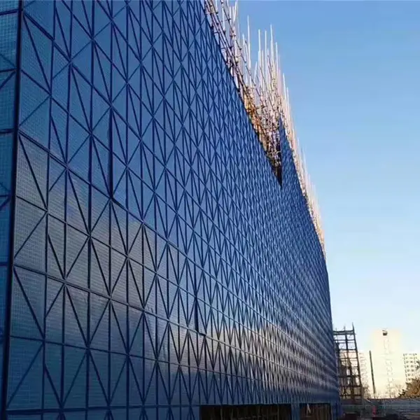 青岛钢板防护网 钢板冲孔网 建筑外围安全防护 规格可定制