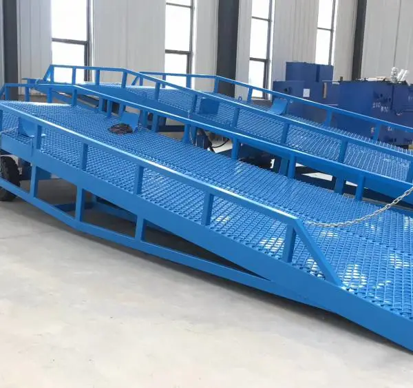 泉州市移动式登车桥叉车装卸货平台仓库物流8吨10吨集装箱卸货神器