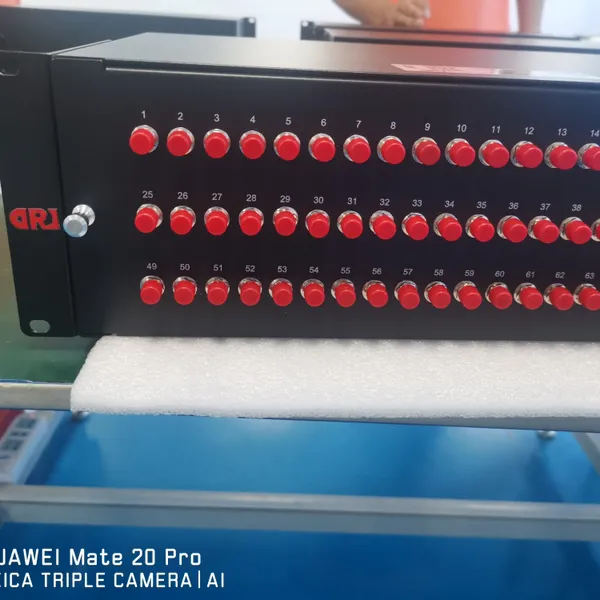 德瑞佳模块化机房一体式MPO光纤配线架抽拉式光缆终端盒 MTP光纤箱