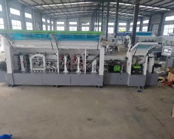 ȫ�Զ���߻� ������ȫ�Զ���߻� �Ҿ߷���ޱ�һ�����������ľ����е����ֱ��