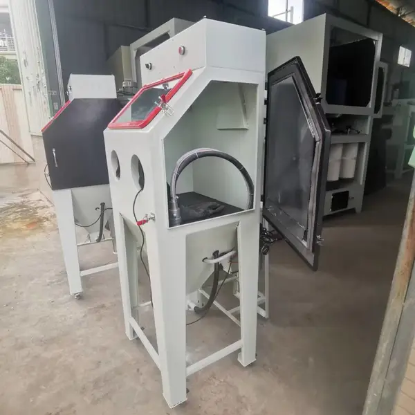 秉腾机械箱式小型6050款五金加工手动喷砂机