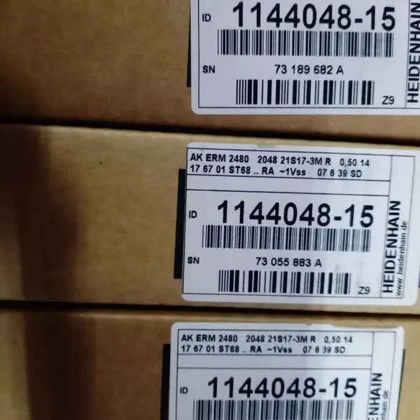 �Źı�����AK ERM 2480���ͺ�AK ERM 280 1024���º�