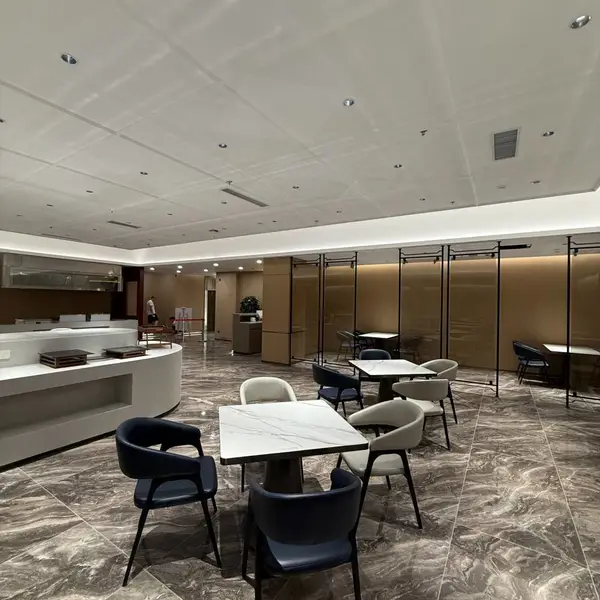 复古休闲水饺店咖啡书吧餐饮卡座皮革沙发酒店桌椅家具定制