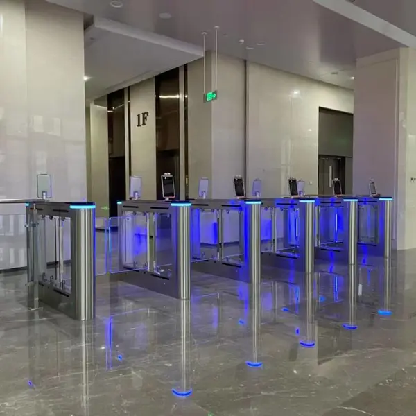 ��������ͨ��բ����װ��������ʶ���Ž���װ����ˢ��һ�������ͭ�����ؾ���Ʊ��ϵͳ����բ��װ