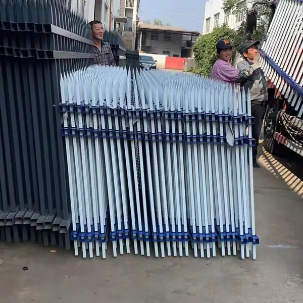 供应南京江宁热镀锌护栏厂 南京江宁护栏安装 这样设计大气简单 不贵