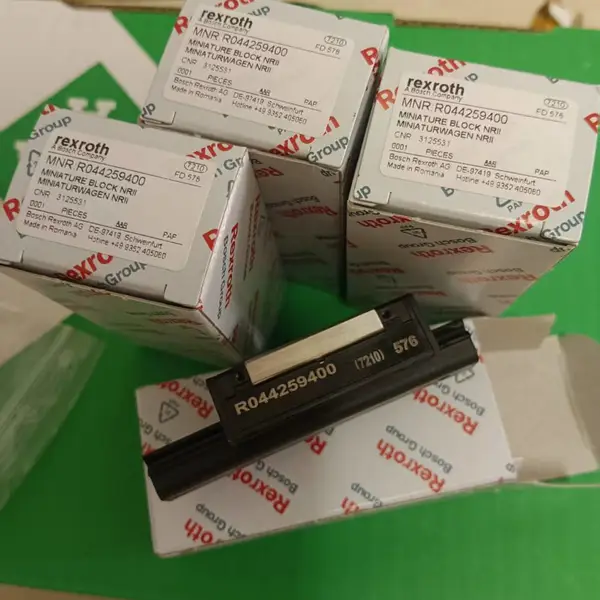 力士乐rexroth滑块导轨R165372220 ，R165373120 高精密系列