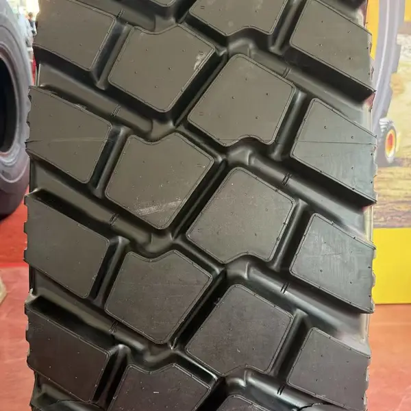 华鲁轮胎 HILO 530/95R29 E-3/E-4宽体车矿卡专用