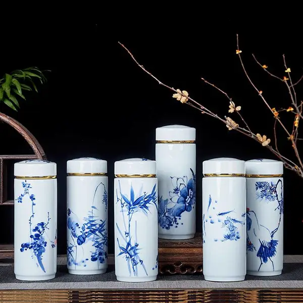 景德镇礼品陶瓷保温杯厂家,手绘陶瓷青花保温杯礼品定制