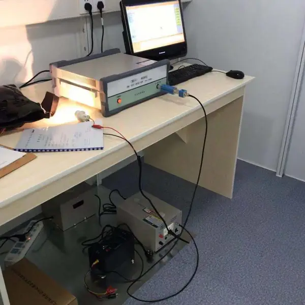 �ƻ�ԭ��KH3961�;����͵�����CE������EMI���Խ��ջ�-ר���ڳ��׮