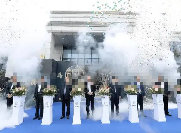 西安地毯租赁 签到墙桁架租赁 舞狮服装租赁 礼仪模特服装租赁 舞台音响租赁