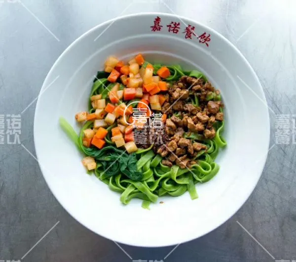 陕西面食做法去哪学正宗 手擀菠菜面扯面技术培训