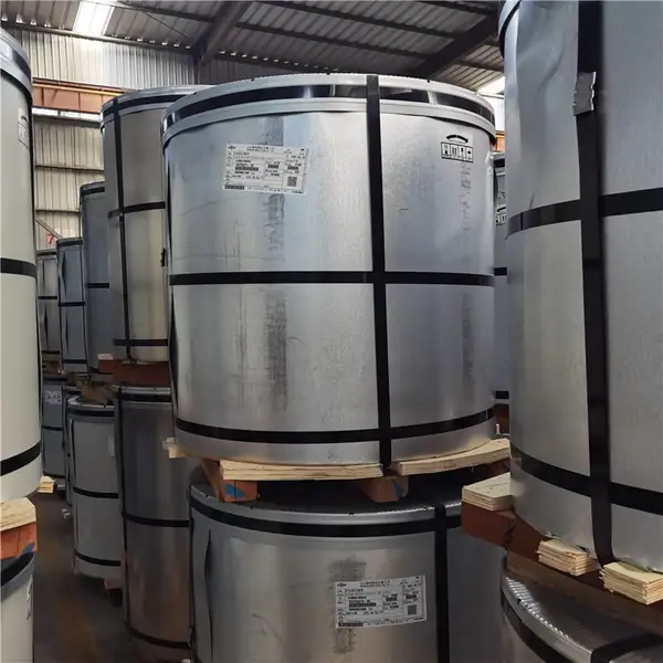 �Ϸ���������0.45���ɫֱ������820�ʸ��ߣ����۴���С��