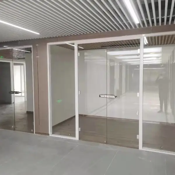 梅河口市汉达博玻璃隔断品味创意生活单玻双玻百叶高隔间奋力建设绿色家园